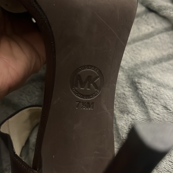 Brown heels - Picture 9 of 9